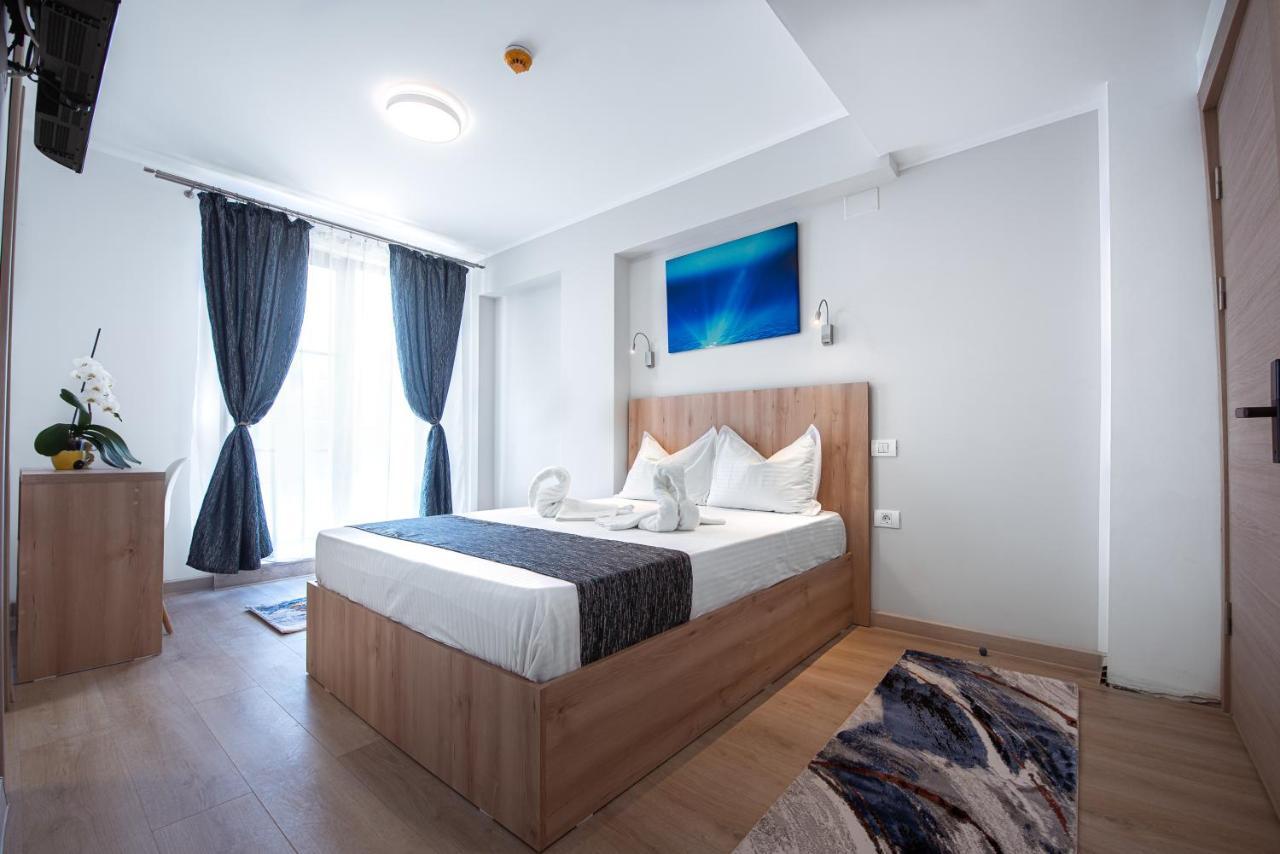 Polu-X Hotel Vama Veche Kültér fotó