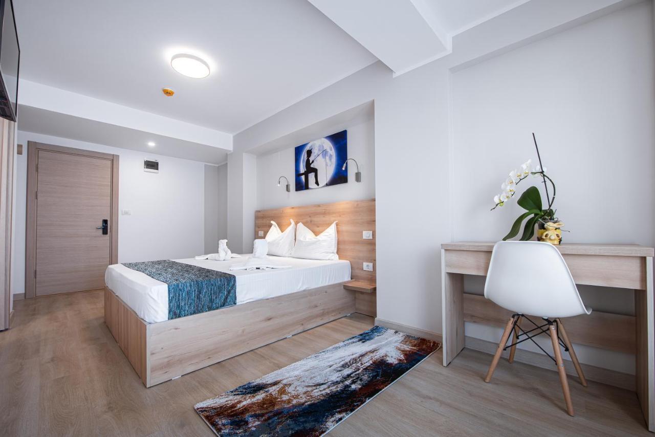 Polu-X Hotel Vama Veche Kültér fotó