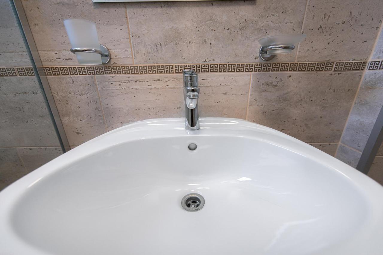 Polu-X Hotel Vama Veche Kültér fotó