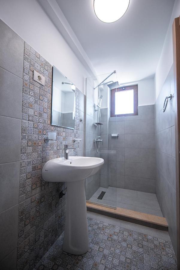 Polu-X Hotel Vama Veche Kültér fotó